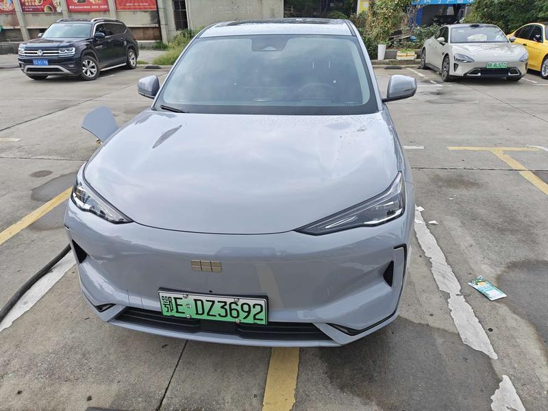 Geely Galaxy E5, 2025 — фото 2 из 10
