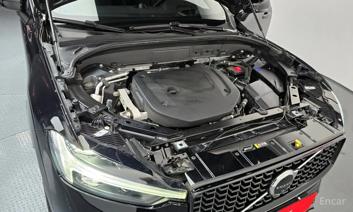 Volvo XC60, 2021 — фото 6 из 12