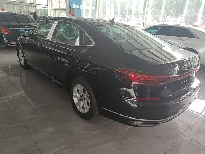 Volkswagen Passat Hybrid, 2026 — фото 5 из 9