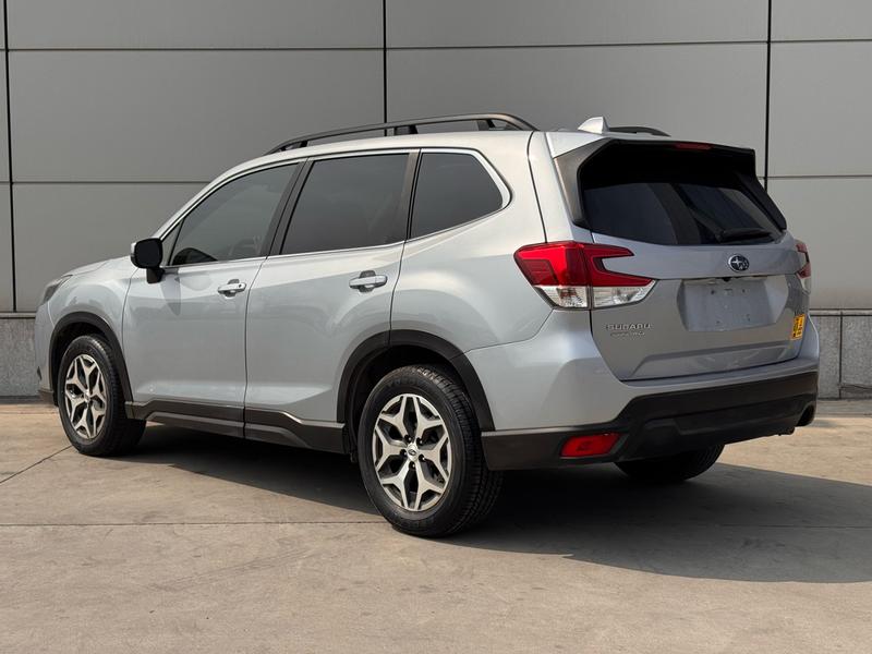 Subaru Forester, 2022 — фото 4 из 12