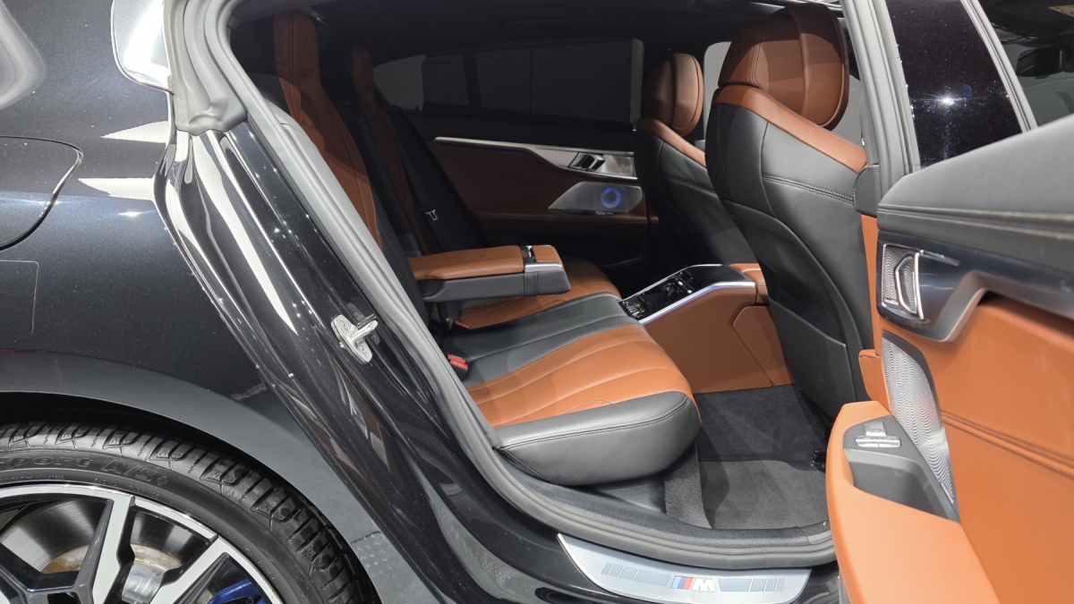 BMW 8 Series, 2022 — фото 10 из 12