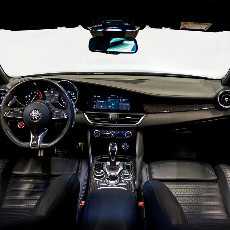 Alfa Romeo Giulia, 2022 — фото 7 из 10