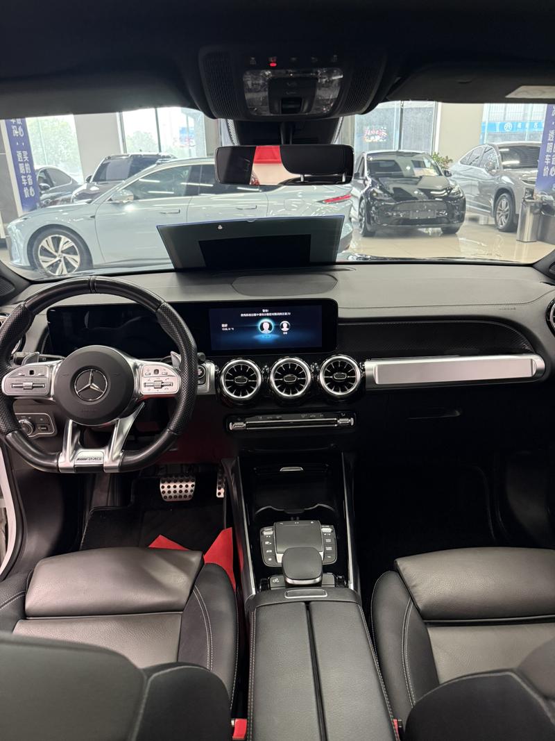 Mercedes-Benz GLB-Class AMG, 2022 — фото 8 из 9
