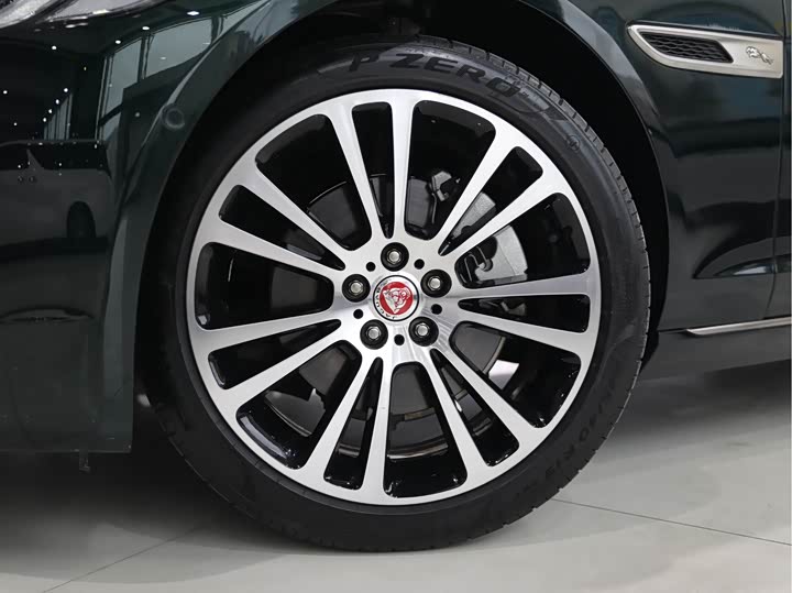 Jaguar XF L, 2024 — фото 5 из 9