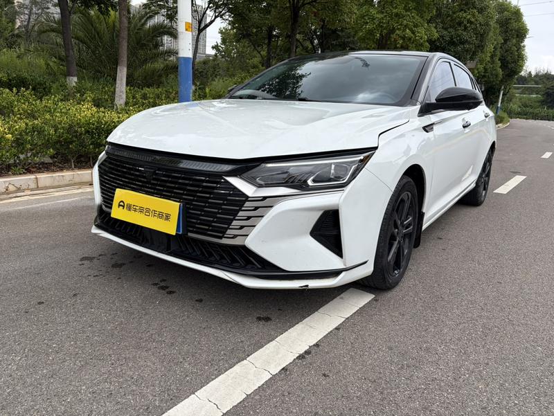 Dongfeng Aeolus Yixuan Max, 2023 — купить в Санкт-Петербурге под ключ