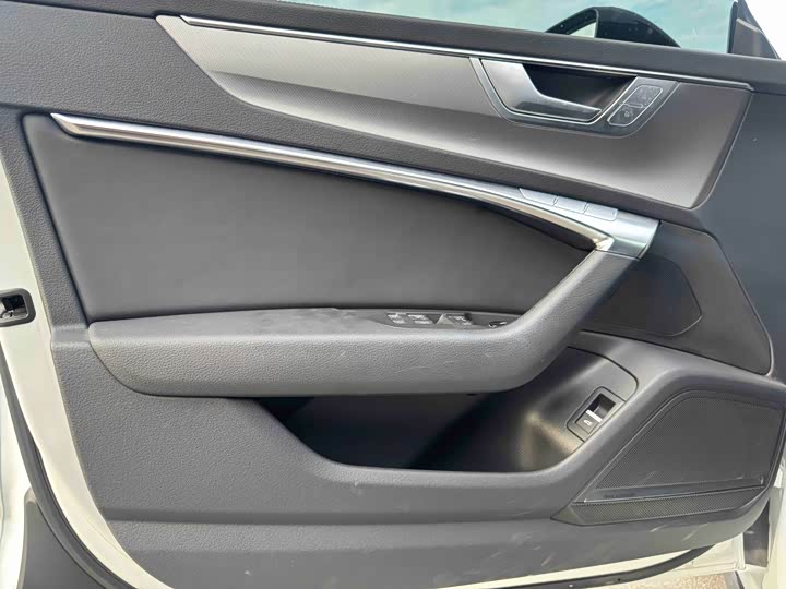 Audi A7, 2023 — фото 8 из 9