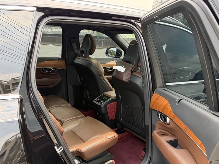 Volvo XC90, 2021 — фото 9 из 9