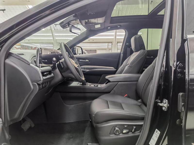 Cadillac XT4, 2025 — фото 9 из 11