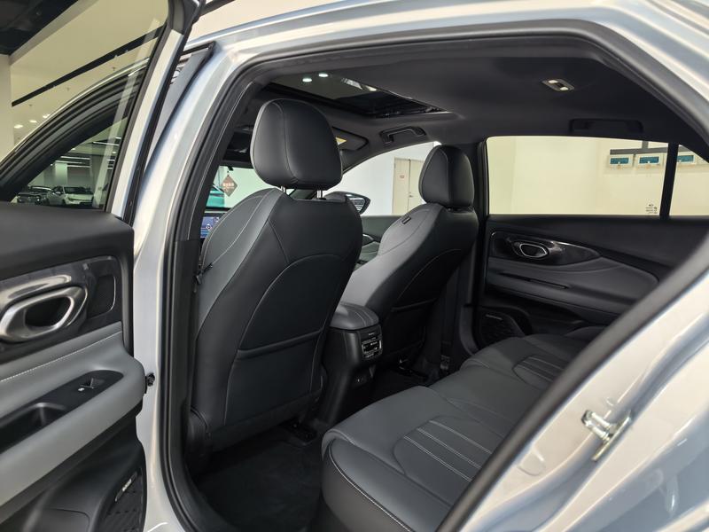 GAC Trumpchi Empow R, 2025 — фото 10 из 12