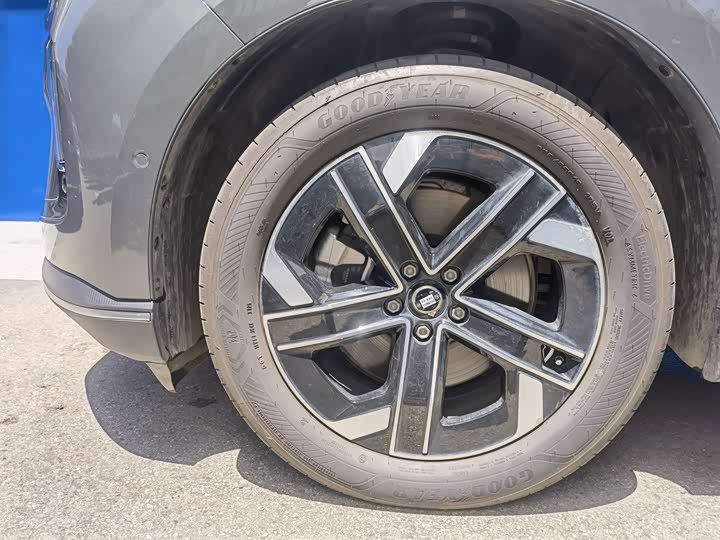 Volvo XC70 Hybrid, 2025 — фото 5 из 9