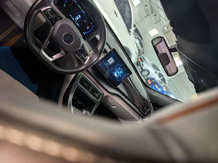 BYD Qin Plus, 2022 — фото 5 из 9