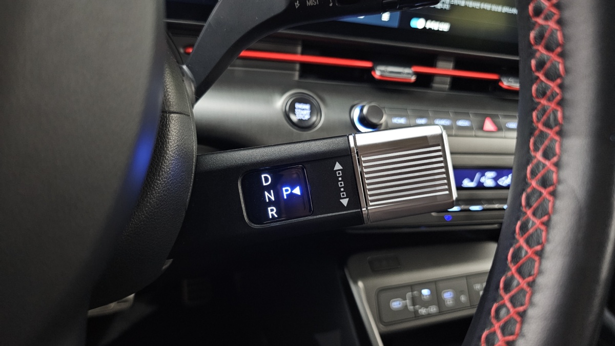 Hyundai Kona, 2025 — фото 9 из 12