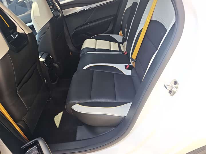 MG Motor 5 Scorpio, 2022 — фото 4 из 9