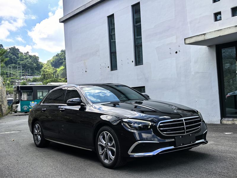 Mercedes-Benz E-Class, 2023 — фото 3 из 11