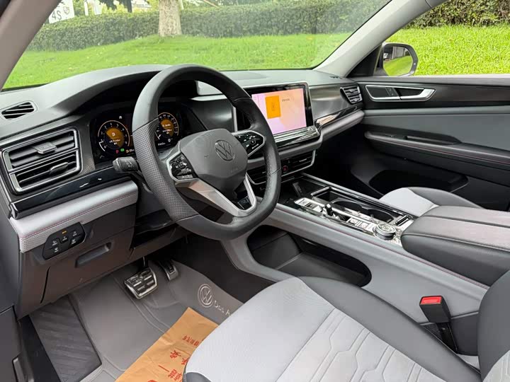 Volkswagen Teramont X, 2022 — фото 7 из 9