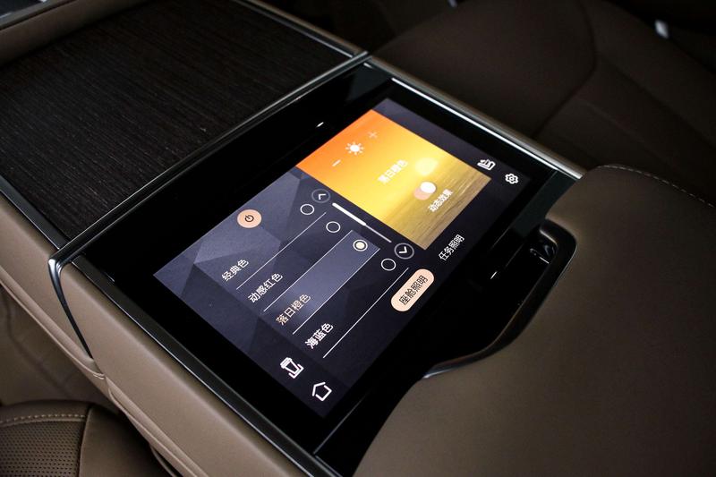Land Rover Range Rover, 2025 — фото 9 из 12