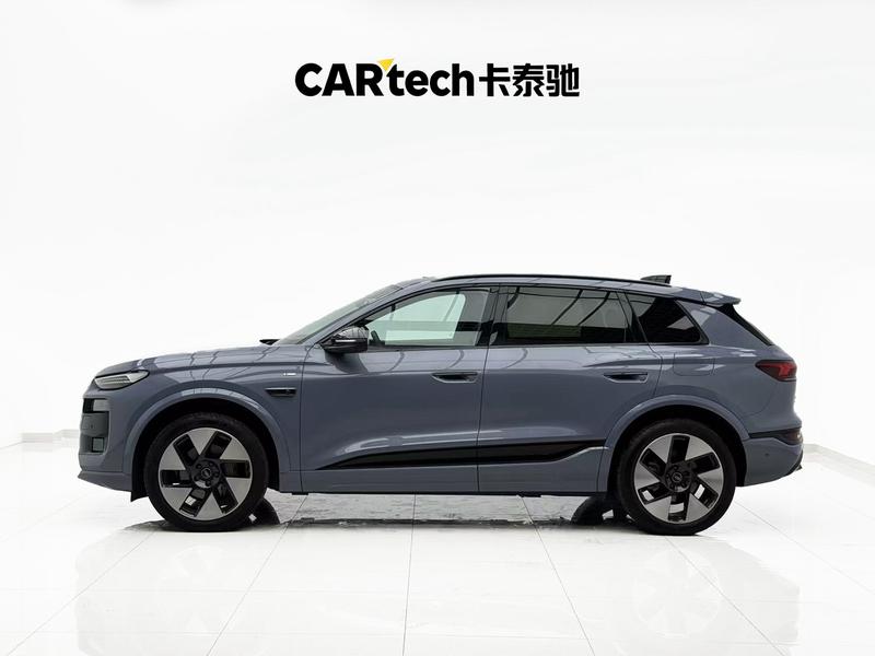 Audi Q6L e-tron, 2025 — фото 3 из 12