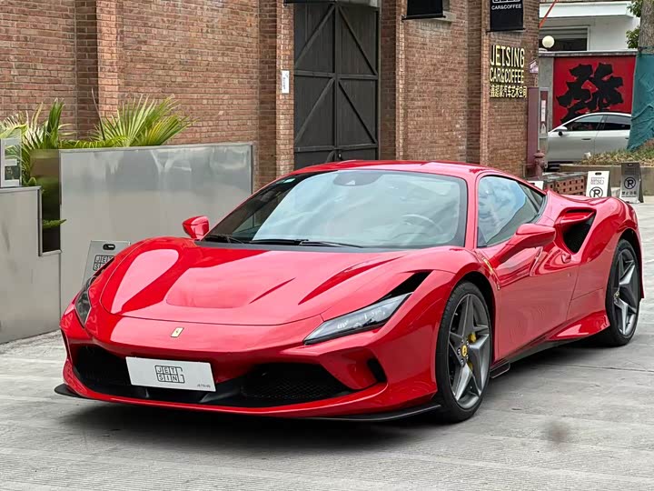 Ferrari F8, 2021 — фото 2 из 7