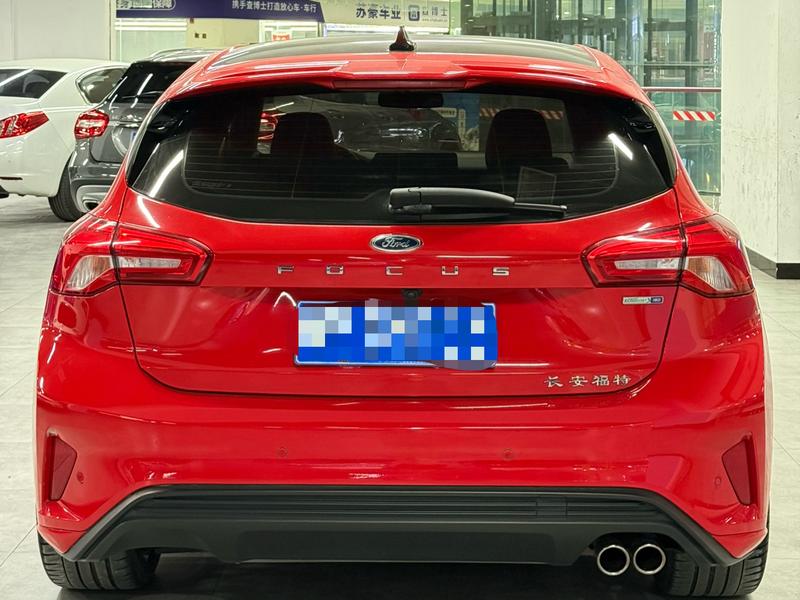 Ford Focus, 2021 — фото 5 из 11