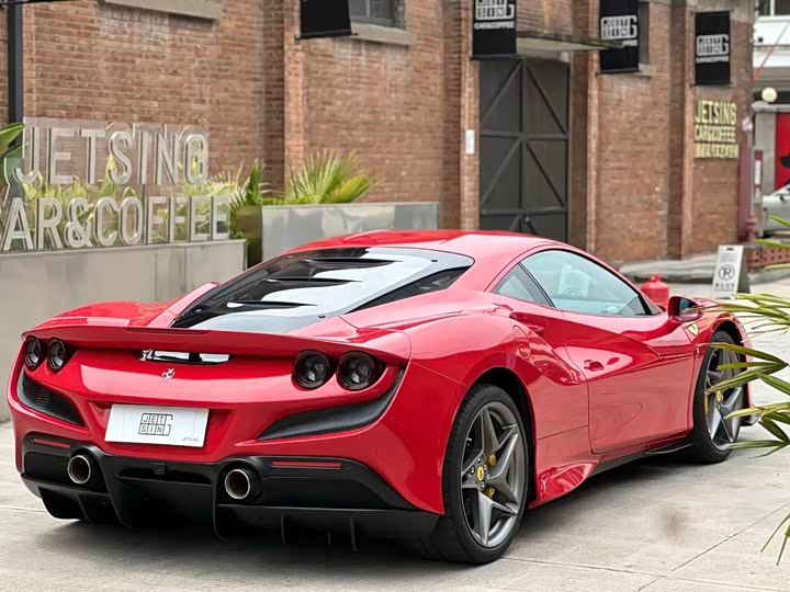 Ferrari F8, 2021 — фото 4 из 7
