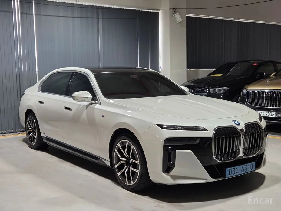 BMW i7, 2023 — фото 3 из 12