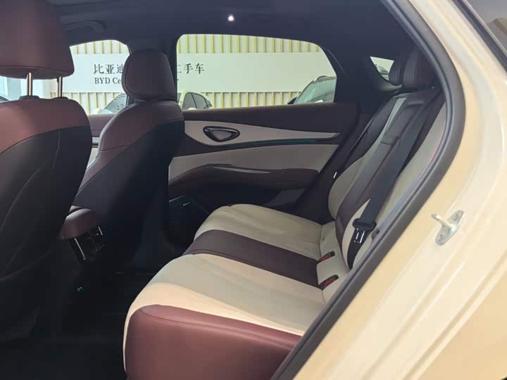 BYD Seal 07 DM-i Hybrid, 2025 — фото 9 из 9