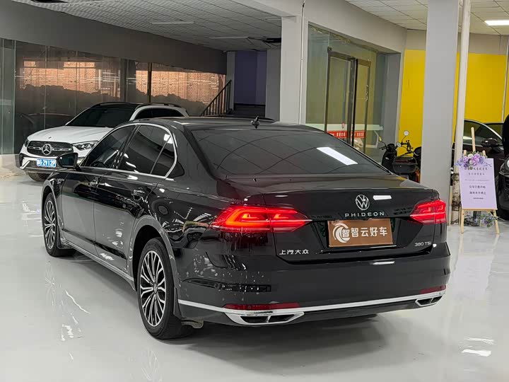 Volkswagen Phideon, 2023 — фото 7 из 9