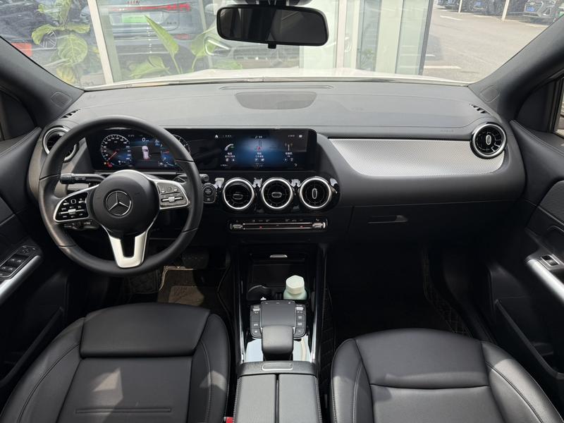 Mercedes-Benz GLA-Class, 2024 — фото 9 из 12