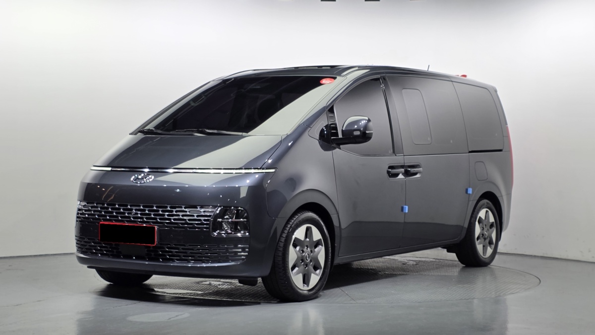 Hyundai Staria, 2022 — купить в Самаре под ключ