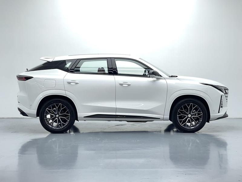 Changan UNI-Z Hybrid, 2024 — фото 8 из 12