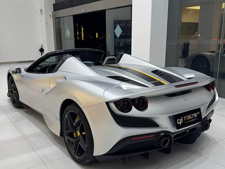 Ferrari F8, 2023 — фото 7 из 9