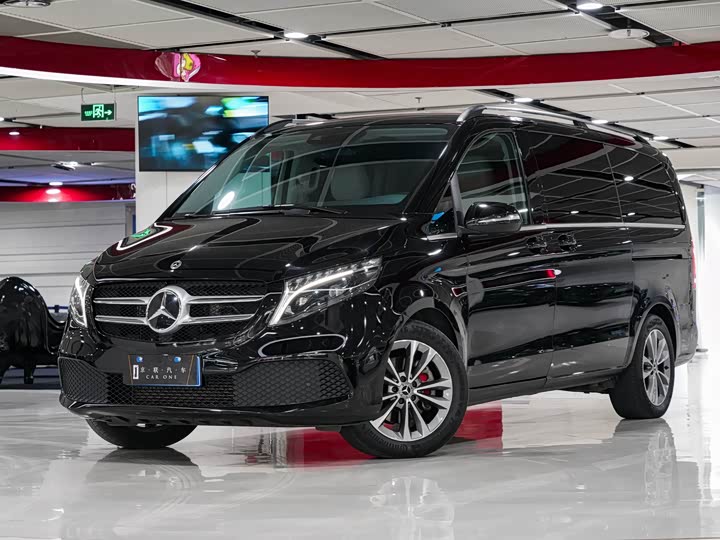 Mercedes-Benz V-Class, 2023 — купить в Москве под ключ