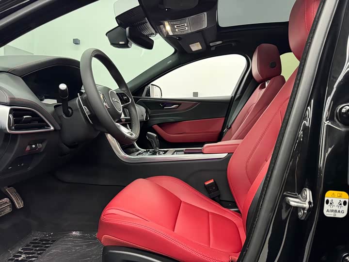 Jaguar XE L, 2023 — фото 4 из 9