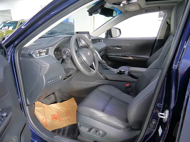 Toyota Harrier, 2022 — фото 8 из 9