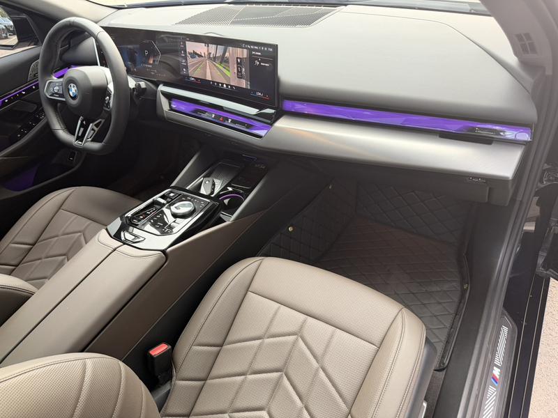 BMW 5 Series, 2025 — фото 10 из 12
