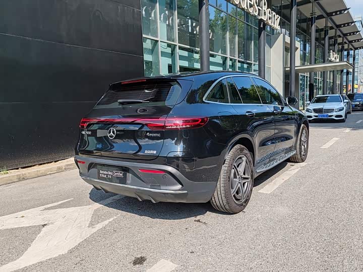 Mercedes-Benz EQC, 2021 — фото 4 из 9