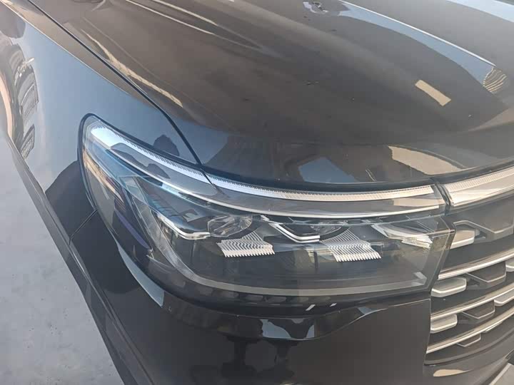 Ford Explorer, 2023 — фото 7 из 9