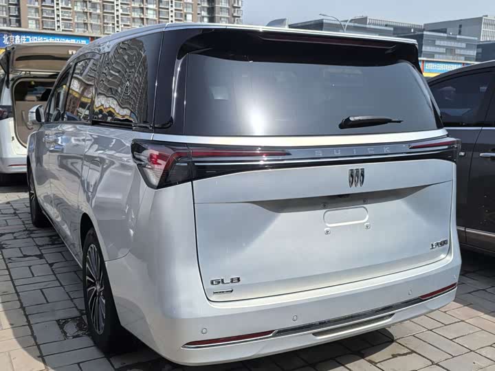 Buick GL8 Hybrid, 2025 — фото 6 из 9