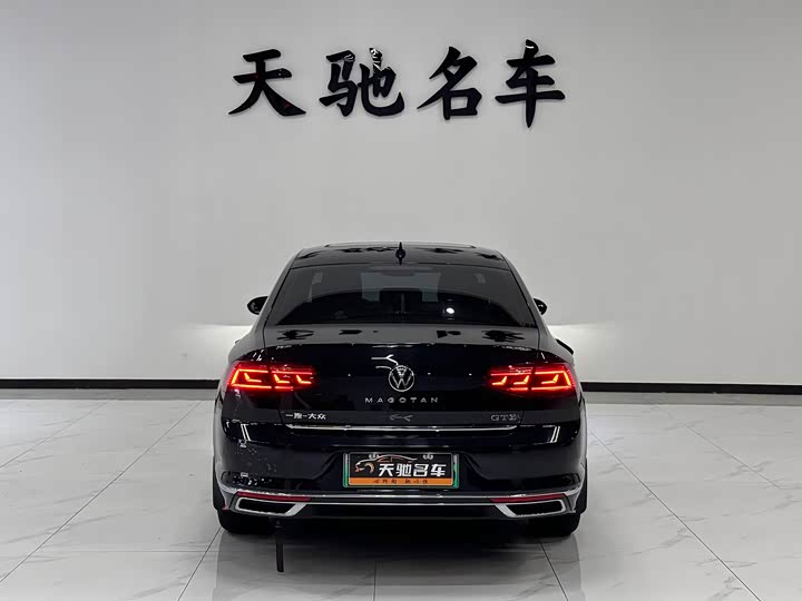Volkswagen Magotan GTE Hybrid, 2023 — фото 3 из 9