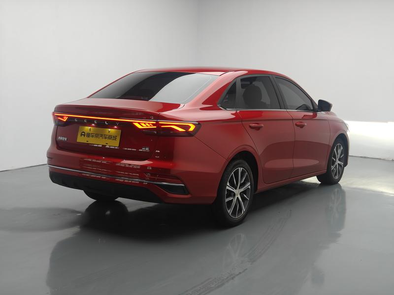 Geely Emgrand, 2022 — фото 7 из 12