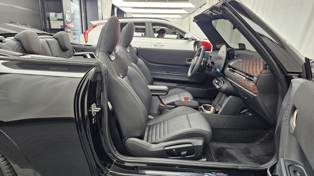 Mini Cooper Convertible, 2025 — фото 10 из 12