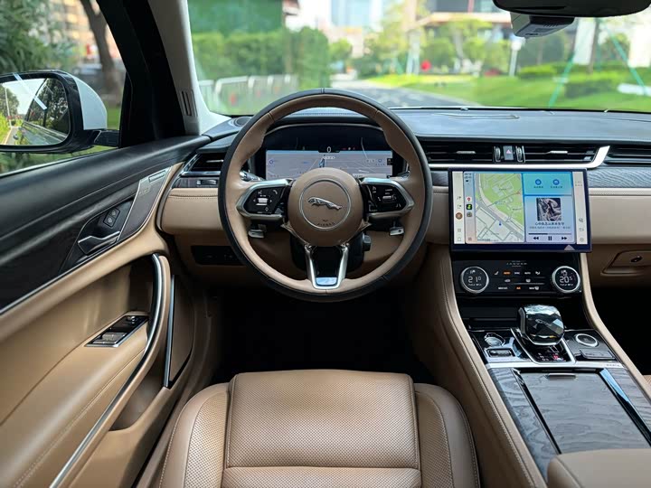 Jaguar XF L, 2022 — фото 6 из 9