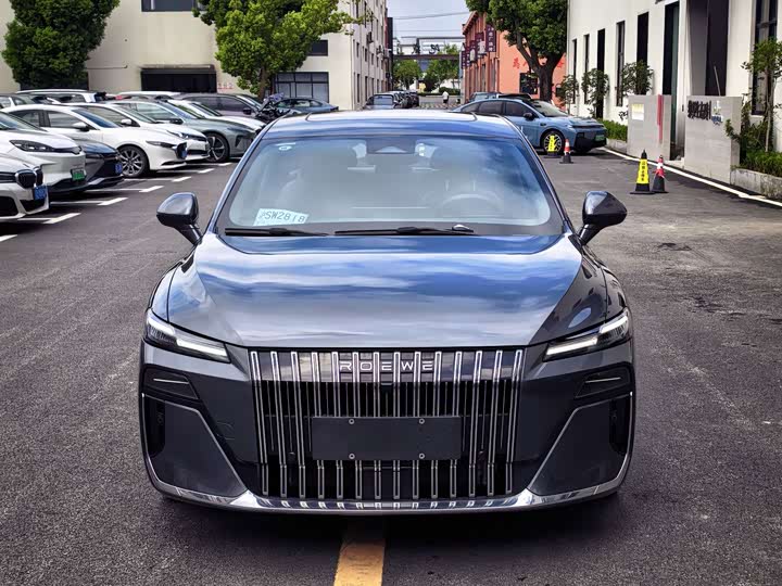 Roewe M7 DMH, 2026 — купить в Москве под ключ