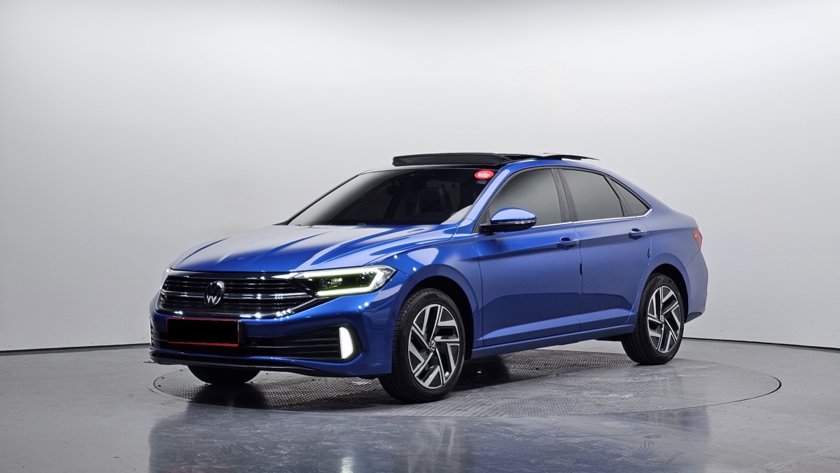 Volkswagen Jetta, 2022 — купить в Москве под ключ