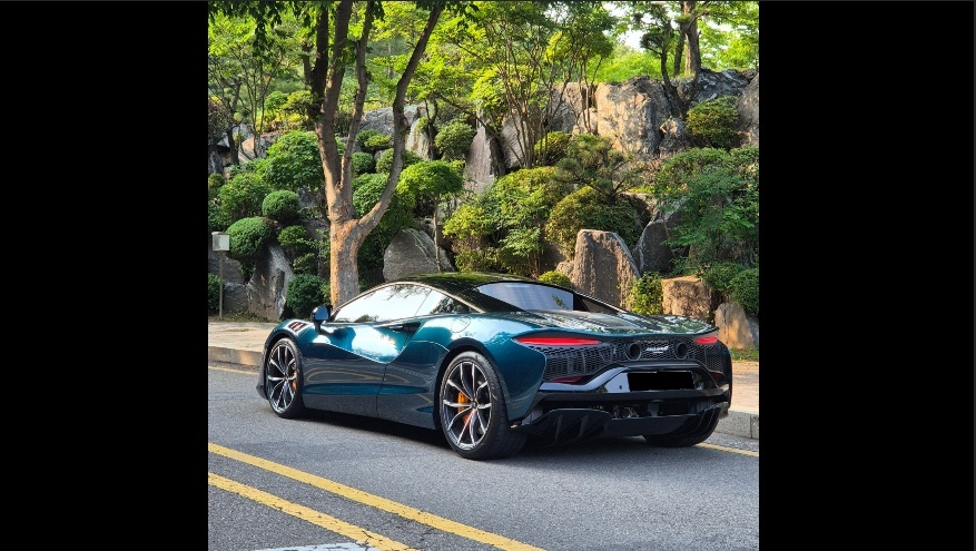 McLaren Artura, 2023 — фото 3 из 12