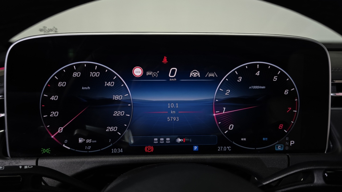 Mercedes-Benz E-Class, 2025 — фото 8 из 12