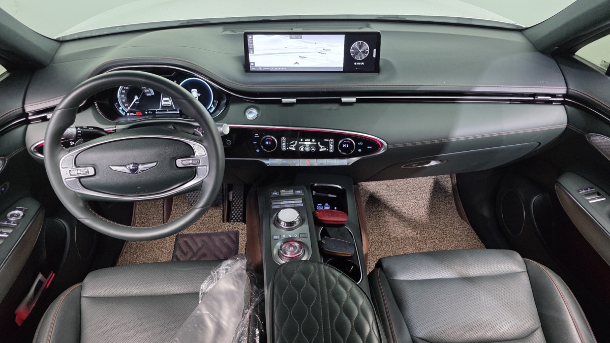 Genesis GV70, 2023 — фото 7 из 12
