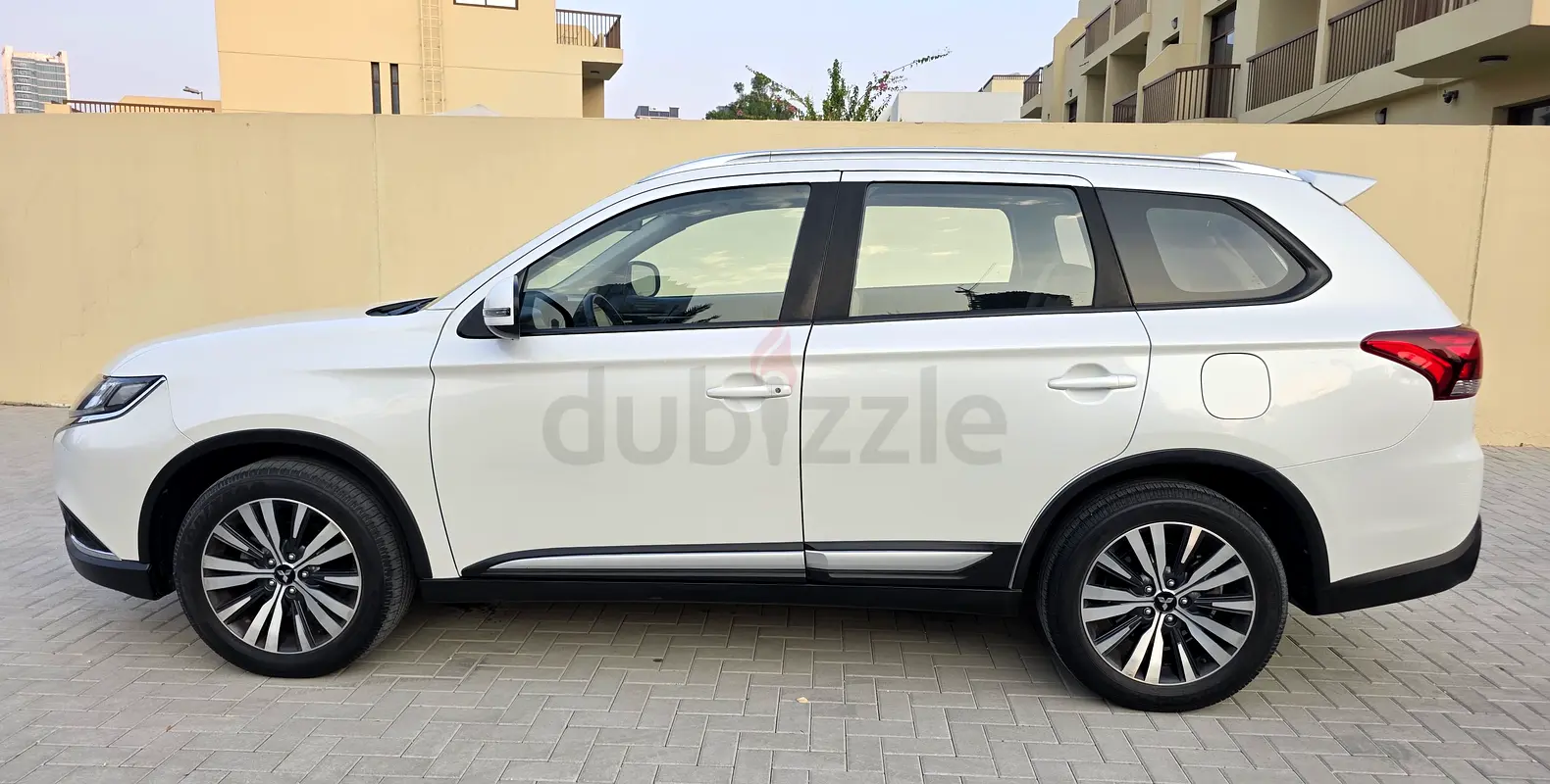 Mitsubishi Outlander, 2023 — фото 4 из 10