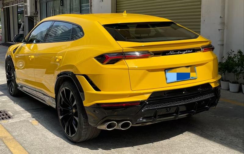 Lamborghini Urus, 2023 — фото 5 из 10