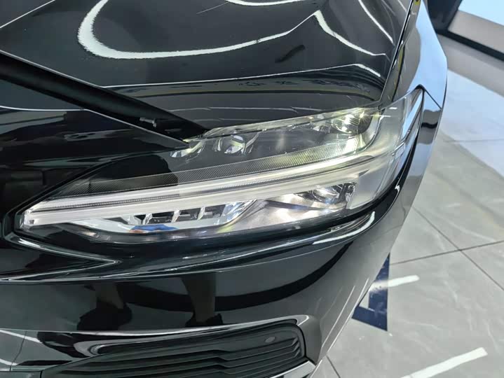 Volvo S90, 2025 — фото 5 из 9